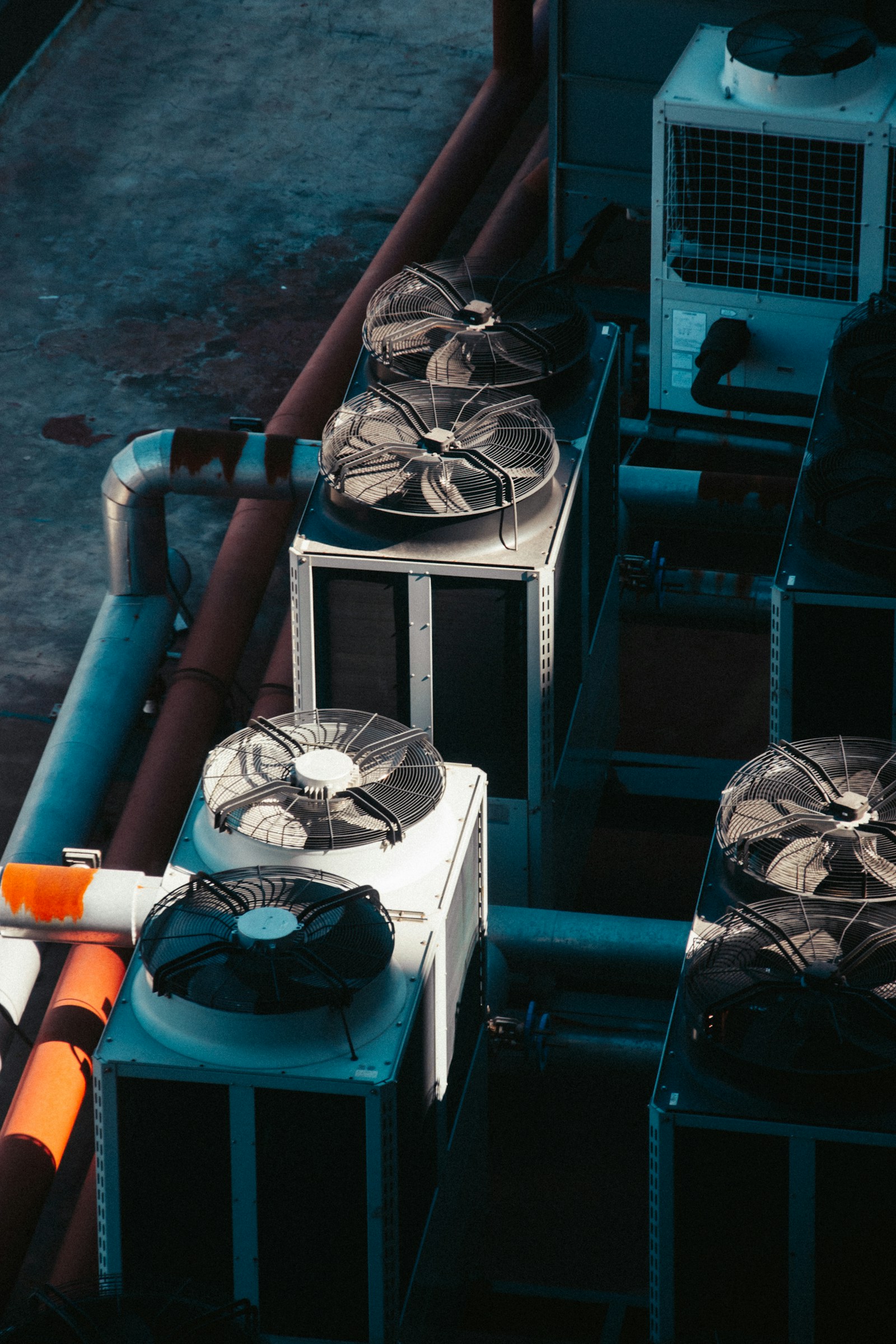 Commercial air-conditioning equipment installed outdoors